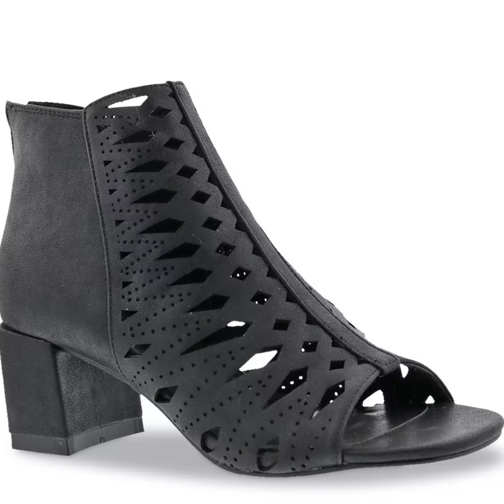 Bellini Women’s Jist Bootie . 
Size 9